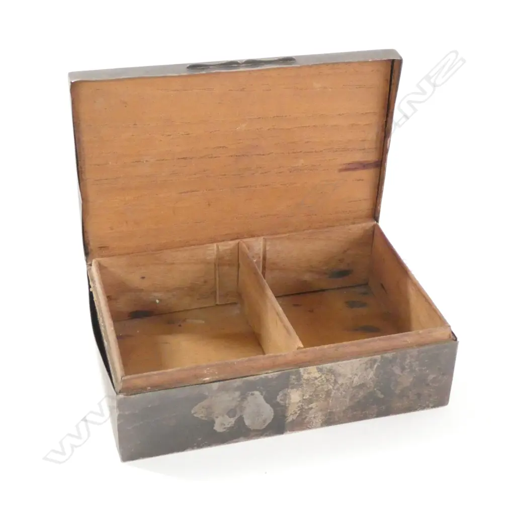 OLD CIGARETTE OR JEWELLERY BOX, STERLING SILVER AND WOOD LINED, BIRMINGHAM EARLY 1900'S Image 1++