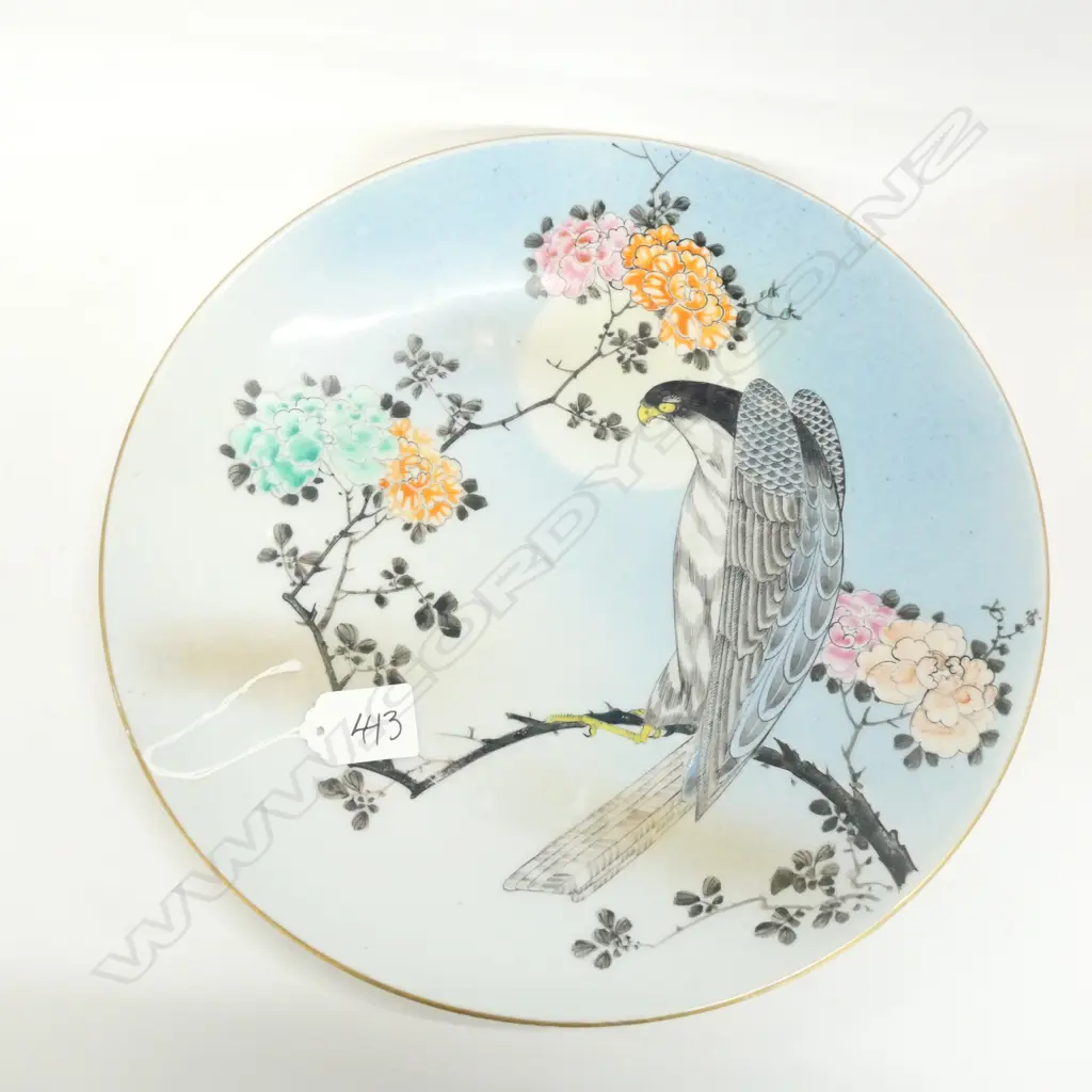 PORCELAIN PLATE WITH HAWK 300MM DIA Image 1++