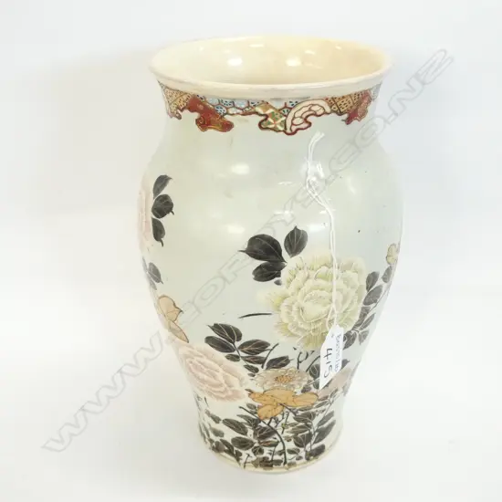 JAPANESE SATSUMA VASE SIGNED h270 mm
