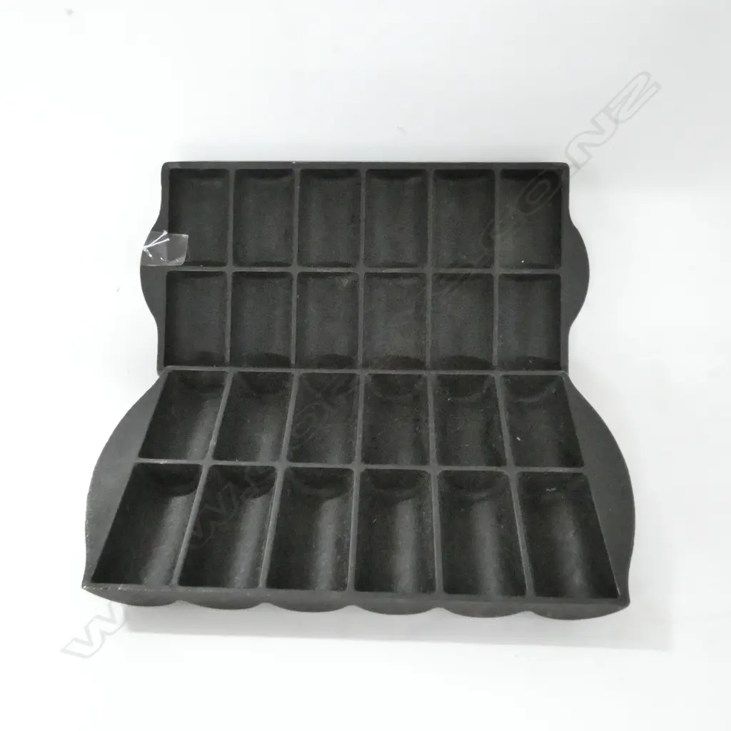 PAIR CAST IRON GEM IRON TRAYS Image 1++