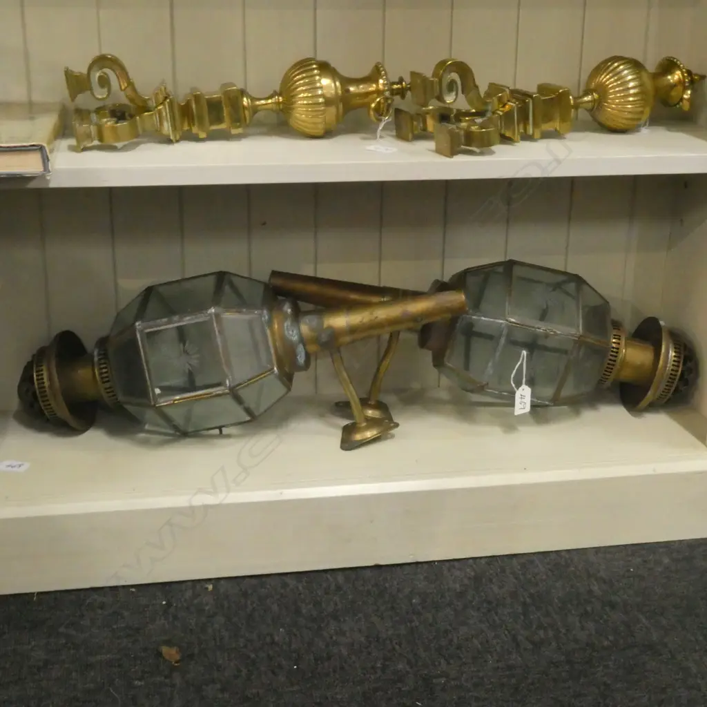 PR BRASS & GLASS OUTDOOR LANTERNS Image 1++