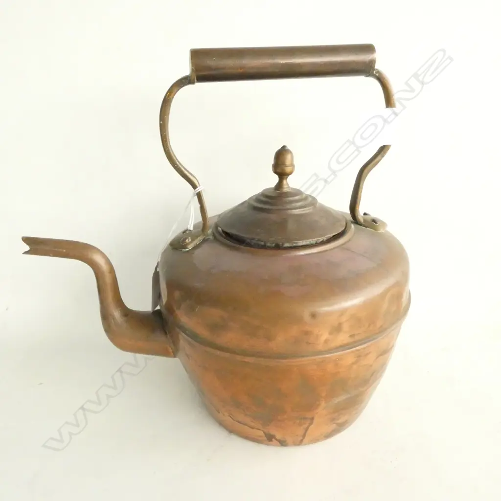 COPPER POT, LOVELY PATINA  Image 1++