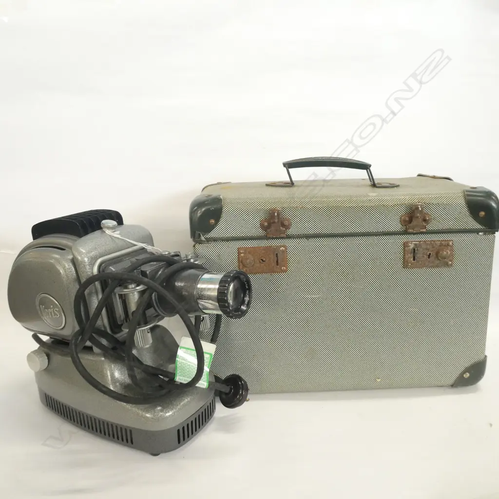 NORIS SLIDE PROJECTOR Image 1++
