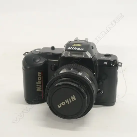 35MM SLR NIKON F401 CAMERA + LENS