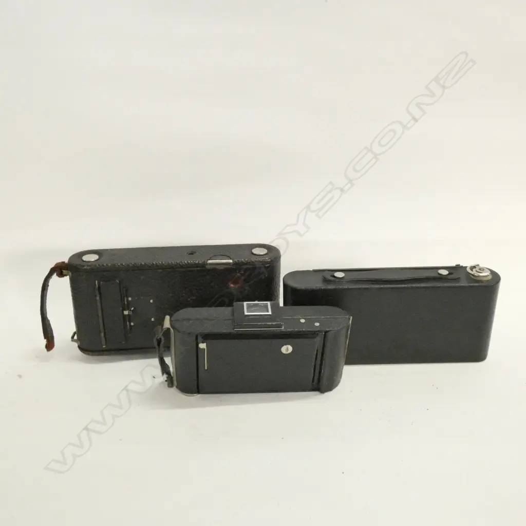3 FOLDING CAMERAS Image 1++