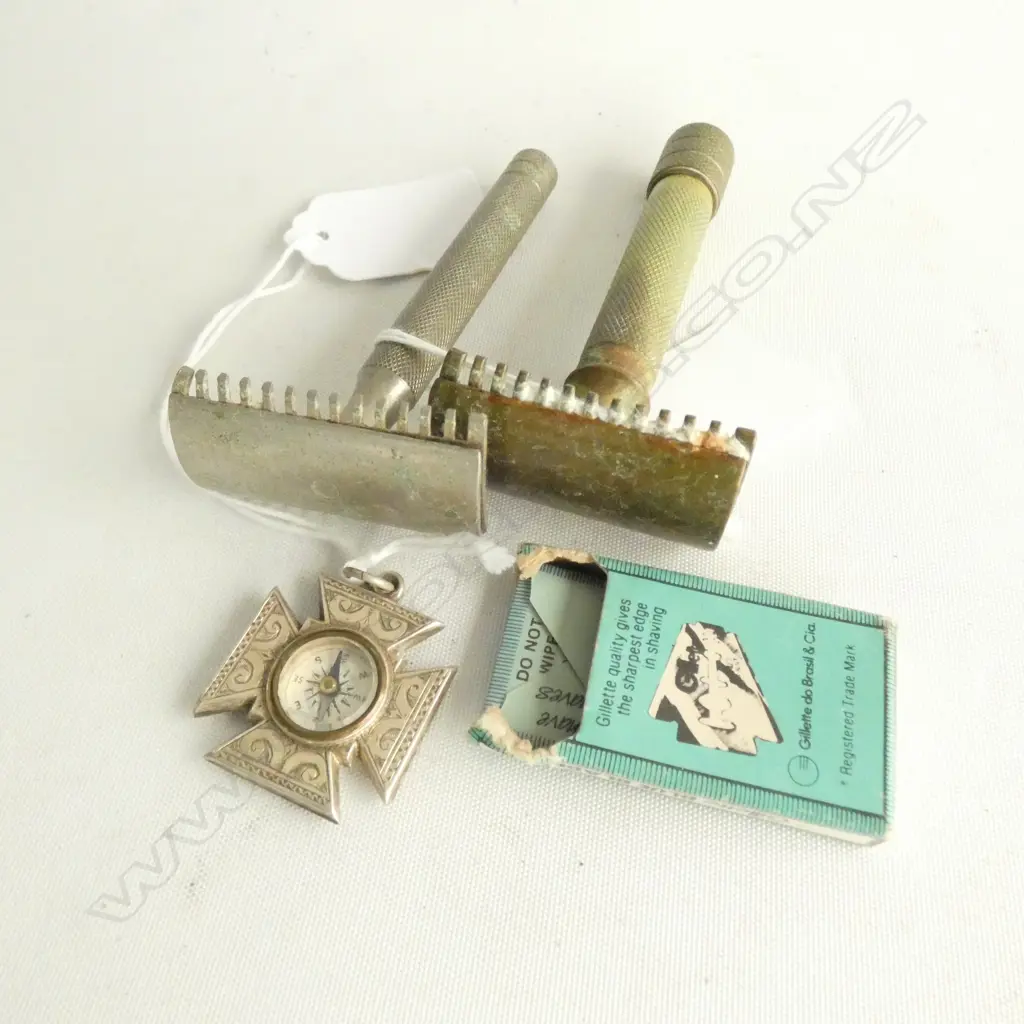 COMPASS, EARLY, PROBABLY WWI, SILVER, 2 VINTAGE RAZORS WITH NEW BLADE - GILLETTE Image 1++