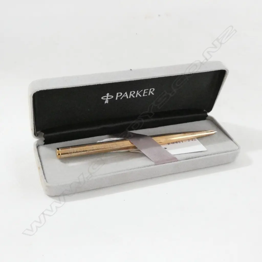 PARKER PEN, IN ORIGINAL BOX, WORKING, ENGRAVED, ORIGINAL BOX Image 1++