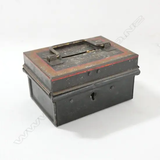 OLD MONEY BOX
