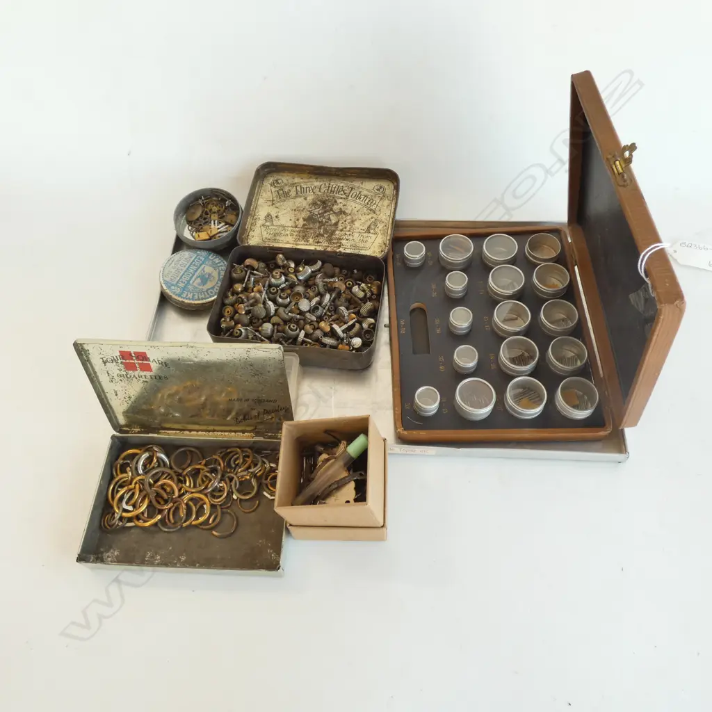 COLLECTION OF VINTAGE WATCH PIECES Image 1++