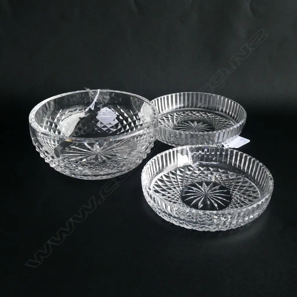 PAIR WATERFORD CRYSTAL BUTTER & JAM DISHES (DIA. 125MM) & SM BOWL (DIA. 135MM) Image 1++