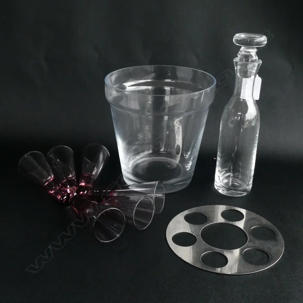 FRENCH VINTAGE LIQUOR SET H. 230MM Image 1++