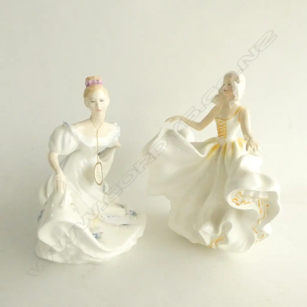 2 R/DOULTON FIGURINES 'SWEET SEVENTEEN' & 'KATHY' H. 200MM Image 1++