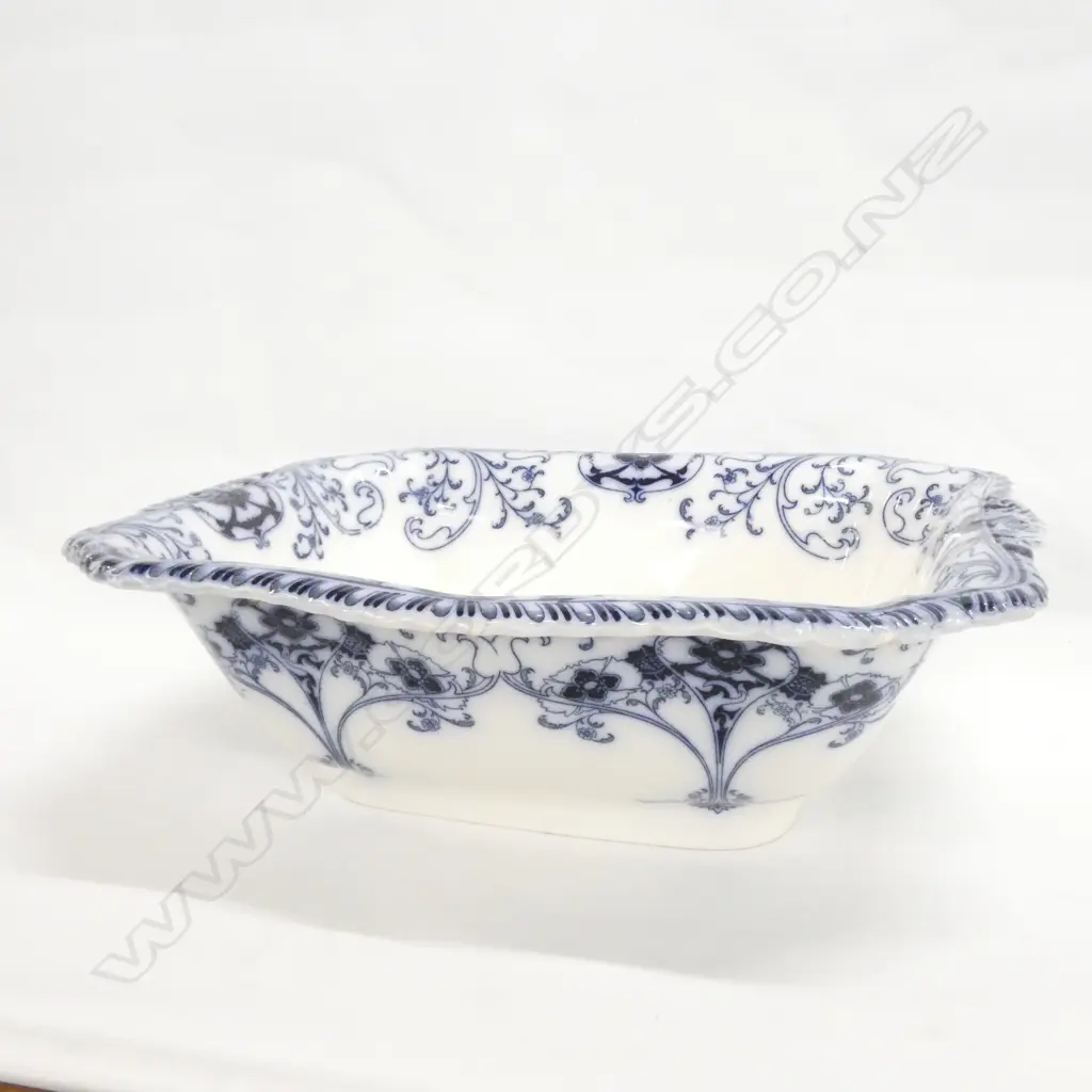 VICTORIAN BEDROOM BOWL L. 430MM ONE CHIP Image 1++