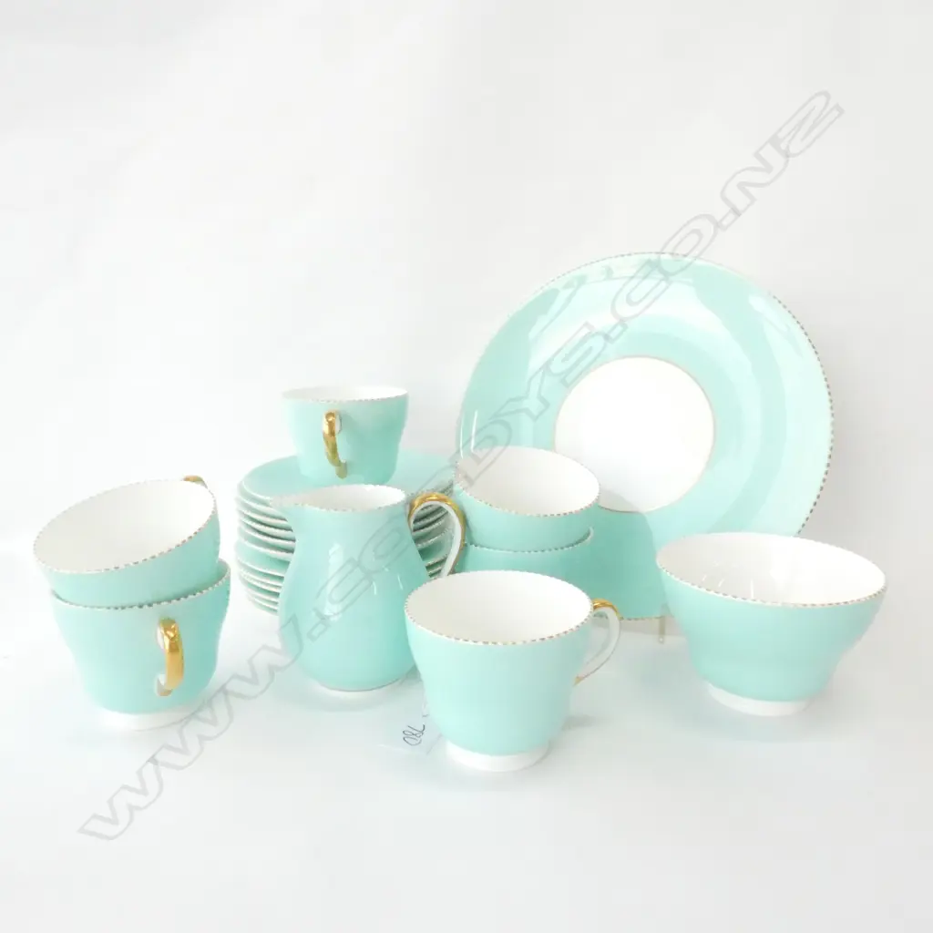 20 PCE WEDGWOOD TEA SET; 6 TRIOS, MILK & SUGAR  Image 1++