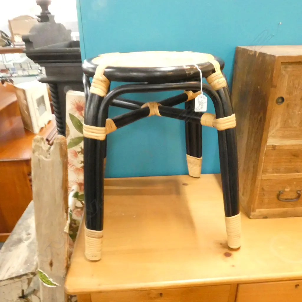 CANE STOOL H. 455MM Image 1++