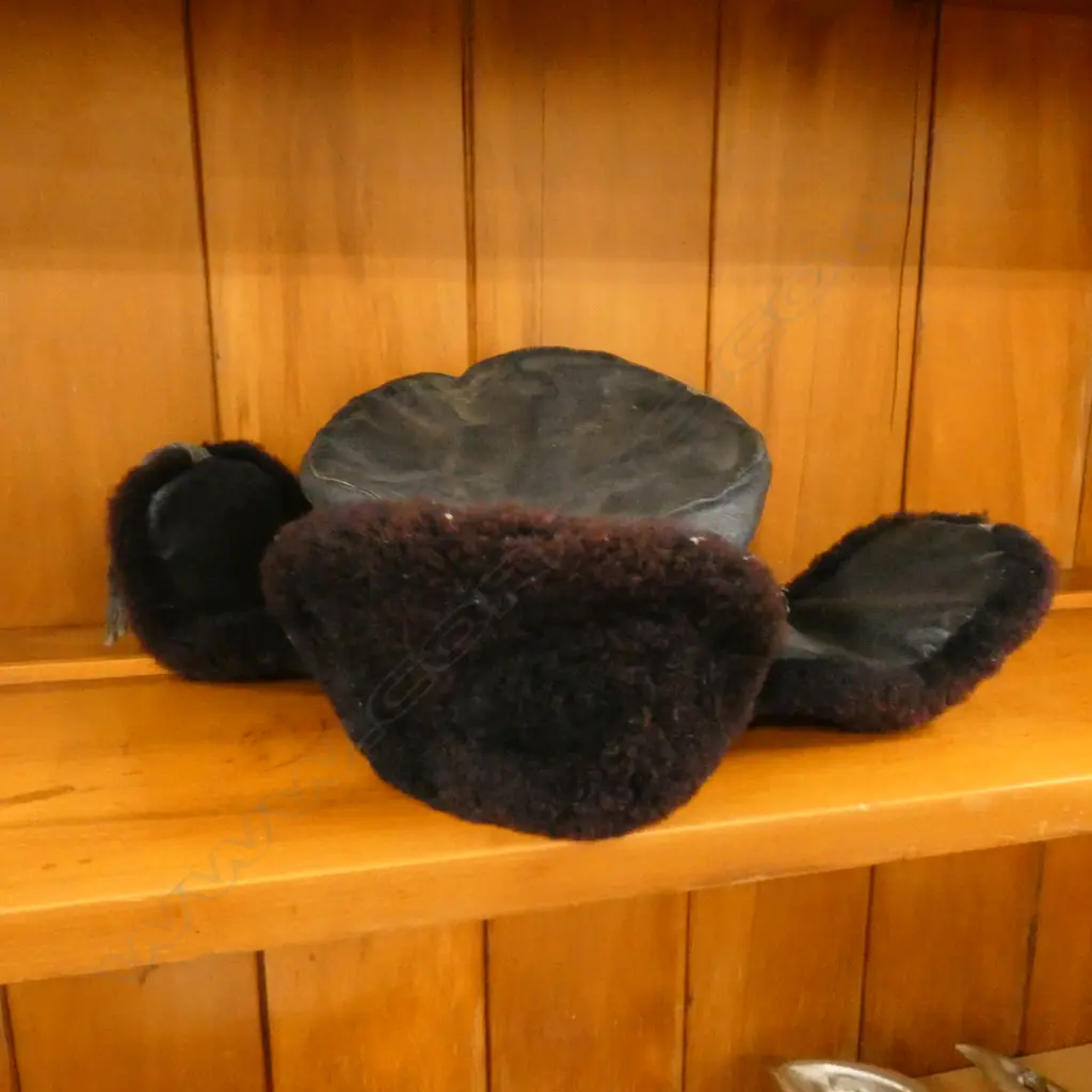 LEATHER TRAPPER HAT Image 1++