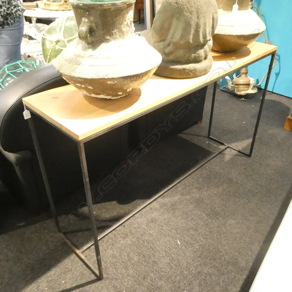 CONTEMPORARY SIDE TABLE H. 770MM L. 1330MM Image 1++