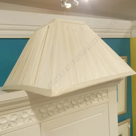 LGE PLEATED WHITE SILK SQUARE LAMPSHADE W. 560MM