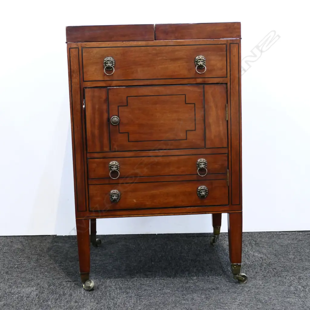 A Regency mahogany flap top commode Image 1++