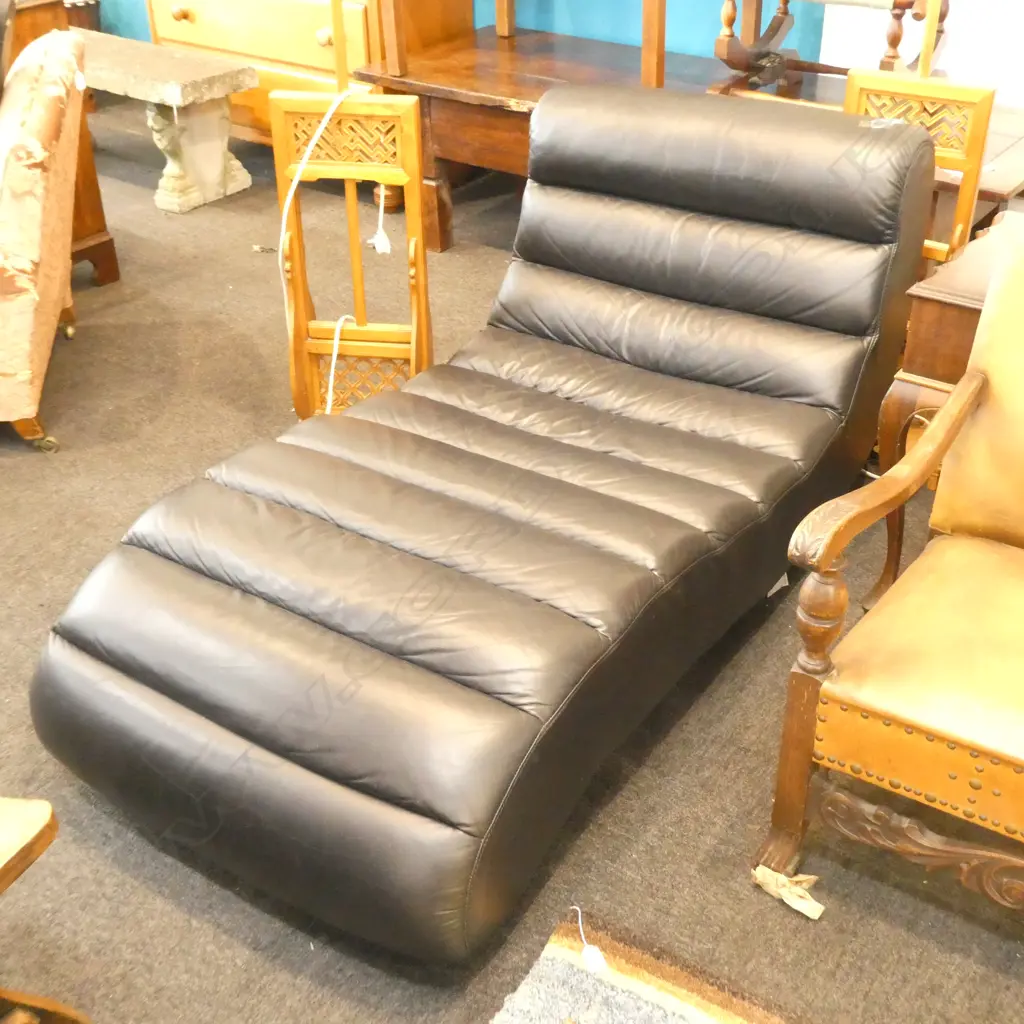 LEATHER RECLINER L. 1600MM Image 1++