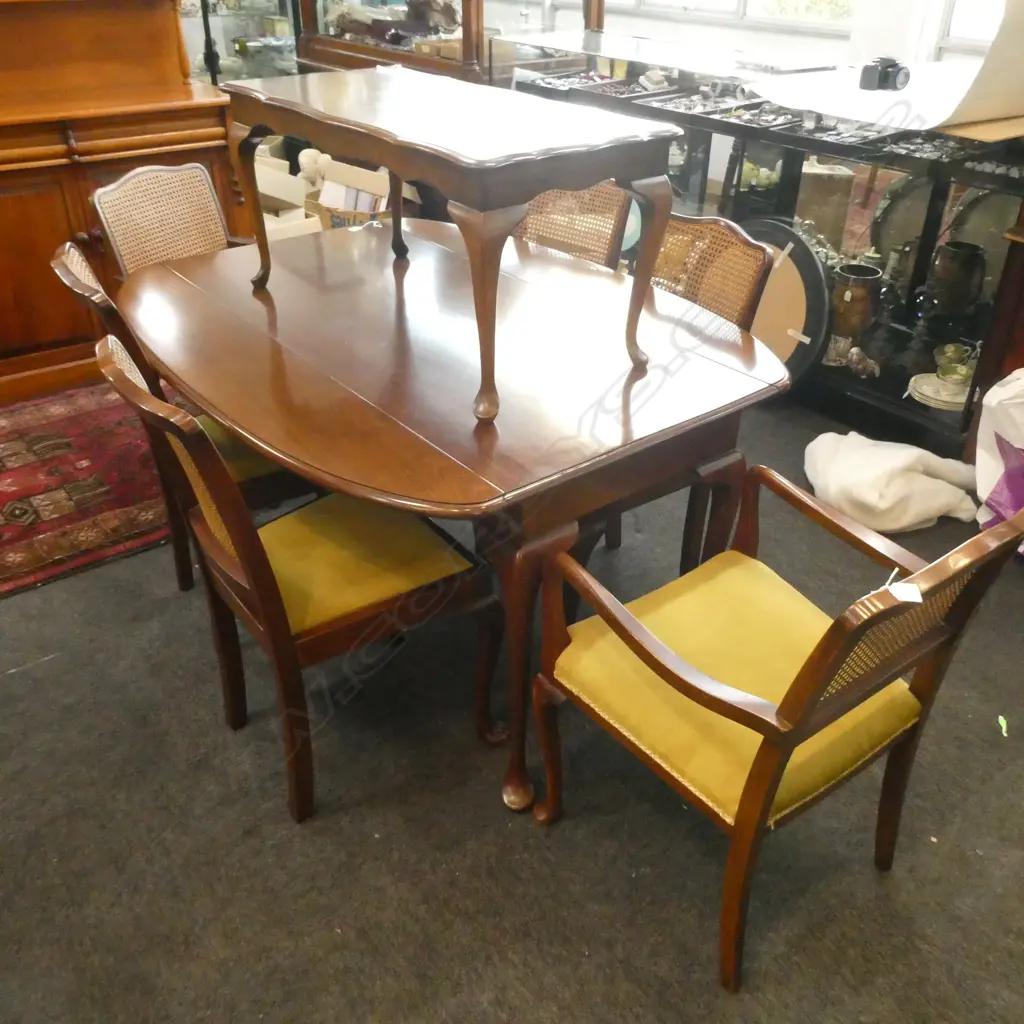 QUEEN ANN DROP-SIDE DINNING TABLE AND 4  CHAIRS + 2 CARVERS L 1360 MM Image 1++