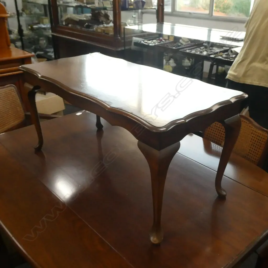 QUEEN ANNE COFFEE TABLE L. 910MM Image 1++