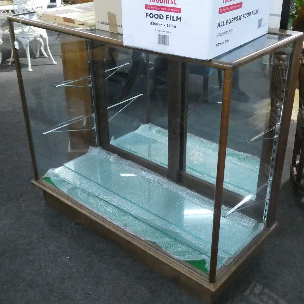 Glass shelves Image 1++