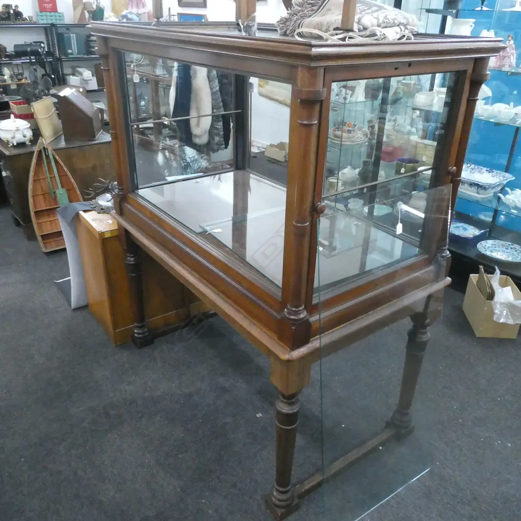 VICTORIAN MAHOGANY VITRINE ON STAND Image 1++