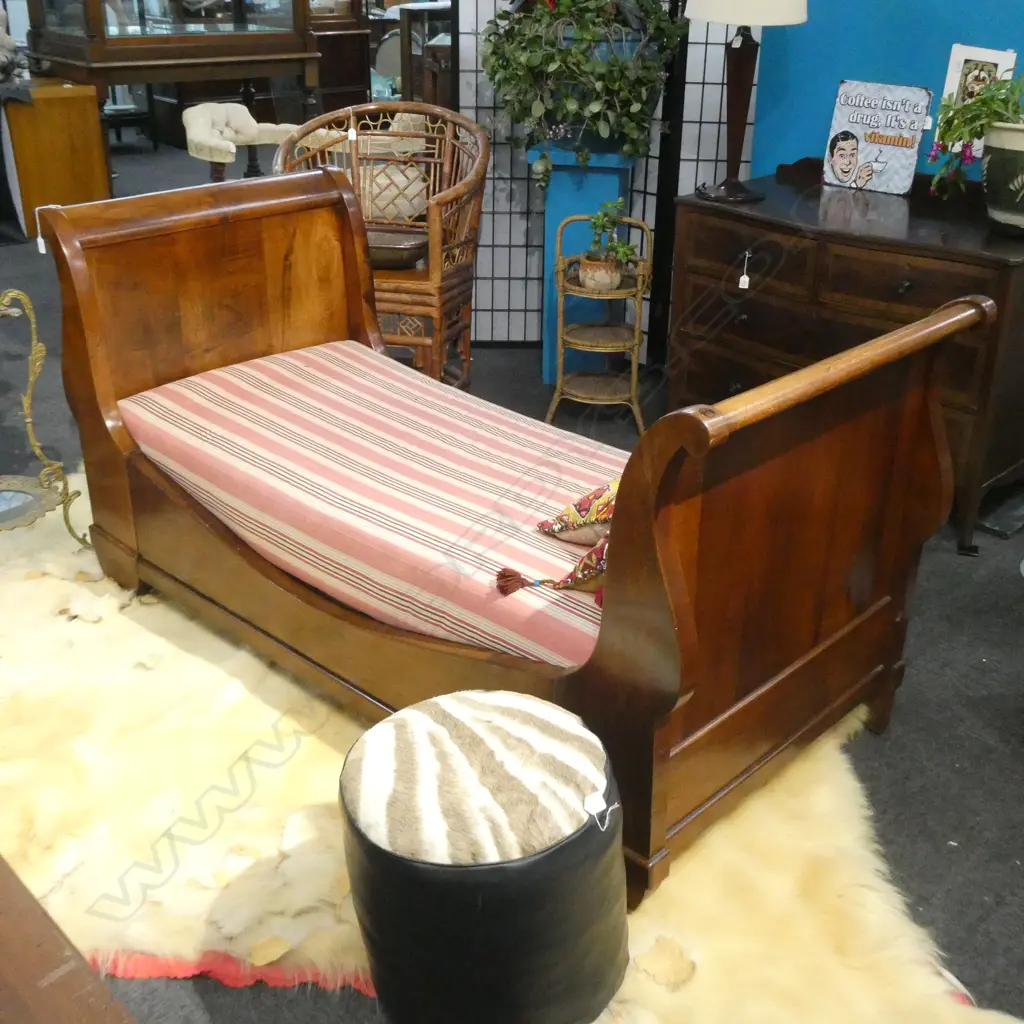 ANTIQUE FRENCH WALNUT SLEIGH BED Image 1++