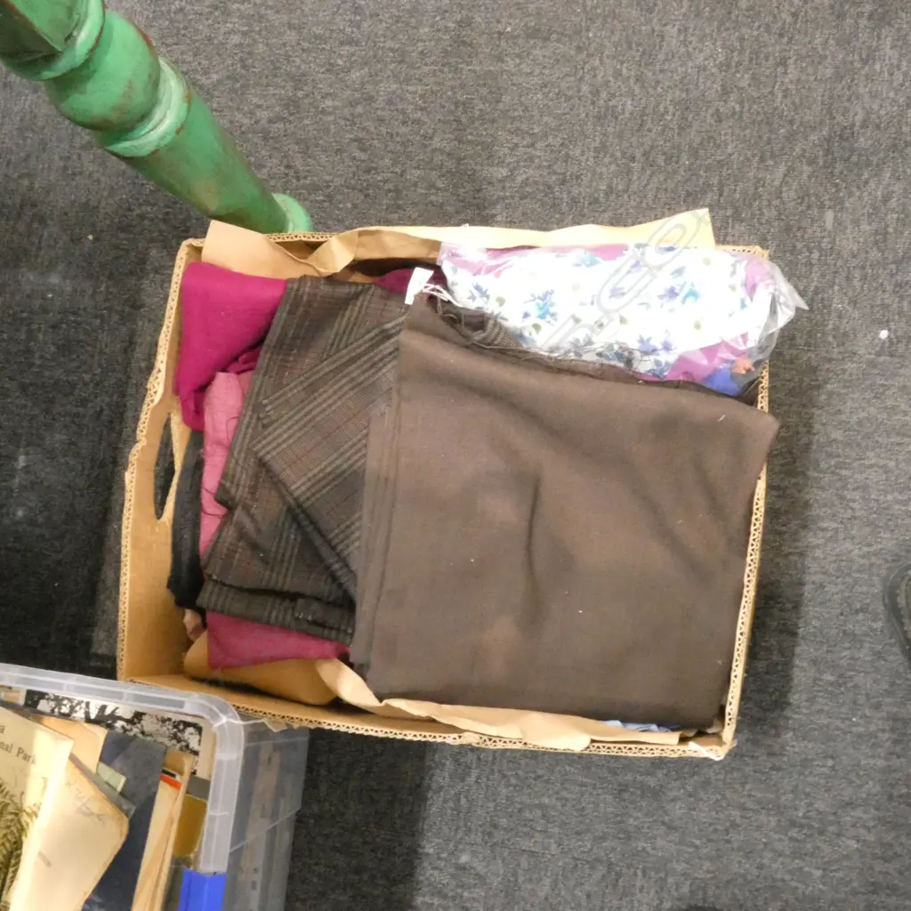 BOX LOT FABRIC LENGTHS  Image 1++