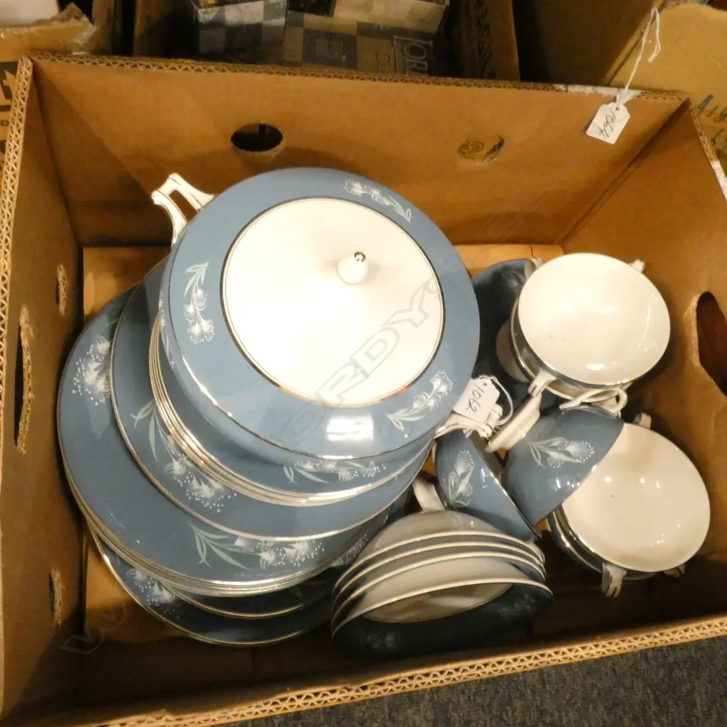 SIMPSONS POTTERIES  CHINASTYLE DINNER SERVICE 'KINGSMERE' - 31 pc Image 1++