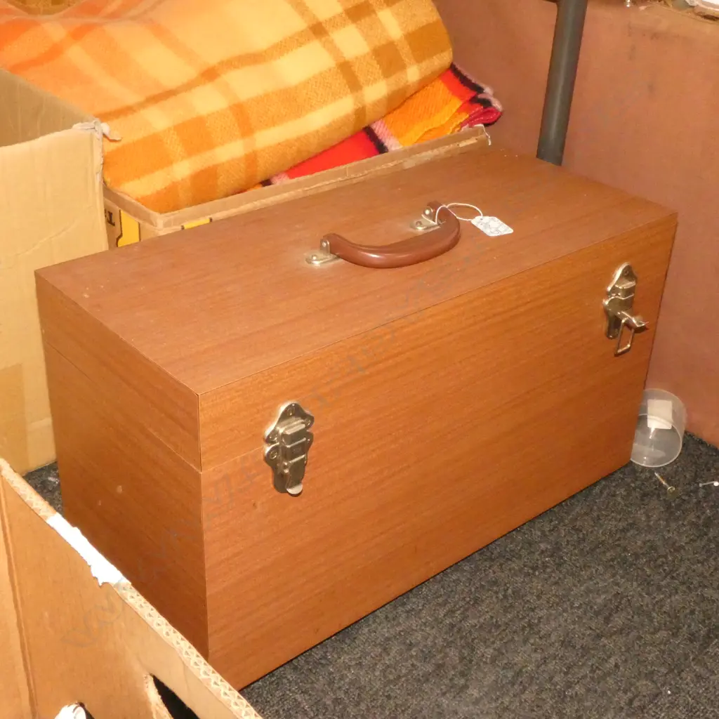 LG COLLECTION OF POSTAGE STAMPS; 1930'S ONWARDS. BOX 480 X 210 X 260MM Image 1++