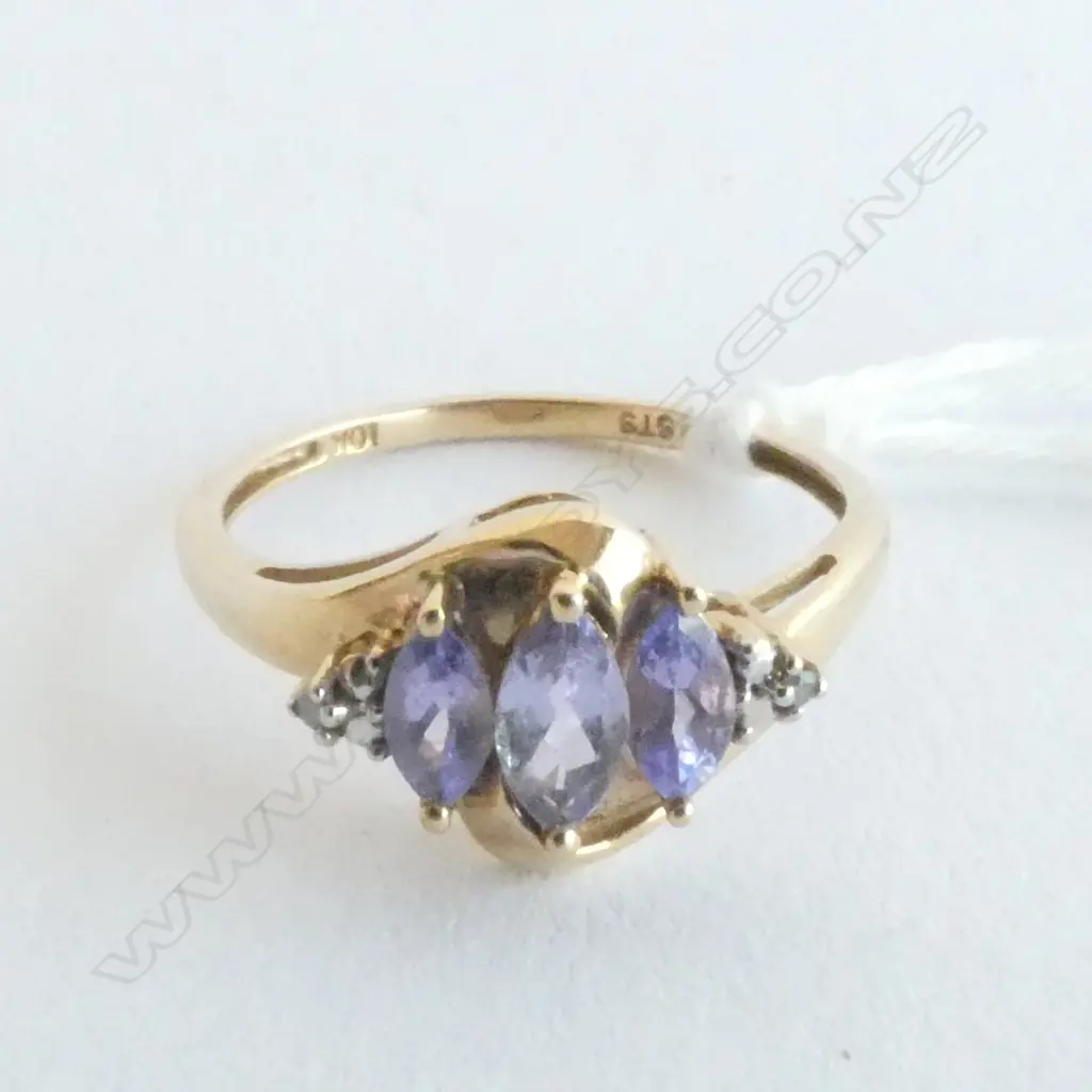 PURPLE STONE RING SET IN 10K GOLD Image 1++