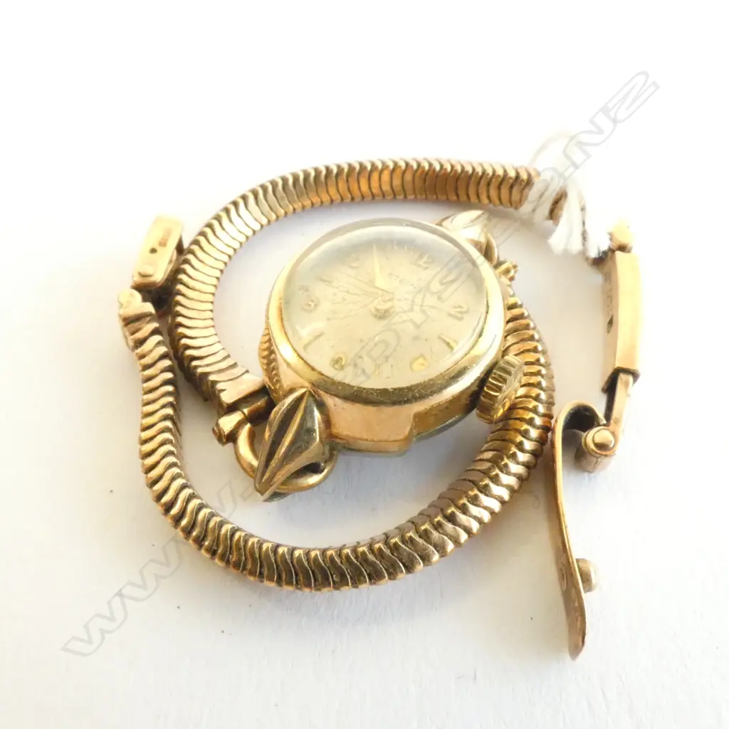 VINTAGE LADIES WRIST WATCH 9CT STRAP Image 1++