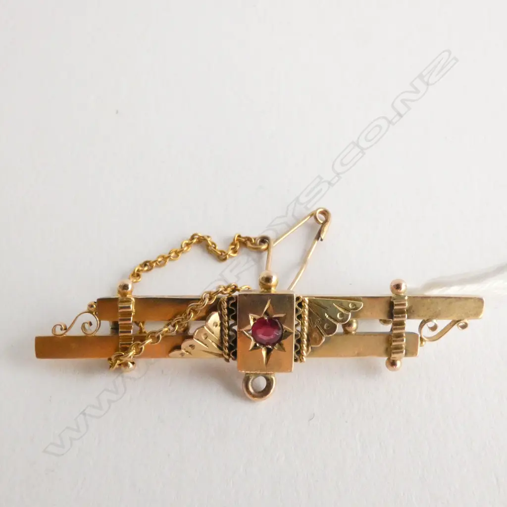 9ct GOLD & RUBY BAR BROOCH BIRMINGHAM 1903, 3.4gm L. 50MM Image 1++