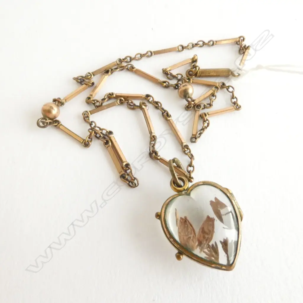 ANTIQUE GOLD PLATED 43CM CHAIN, GLASS LOCKET PENDANT Image 1++