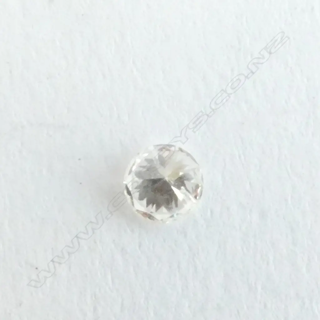 ROUND BRILLIANT CUT UNSET DIAMOND, CHIPPED Image 1++