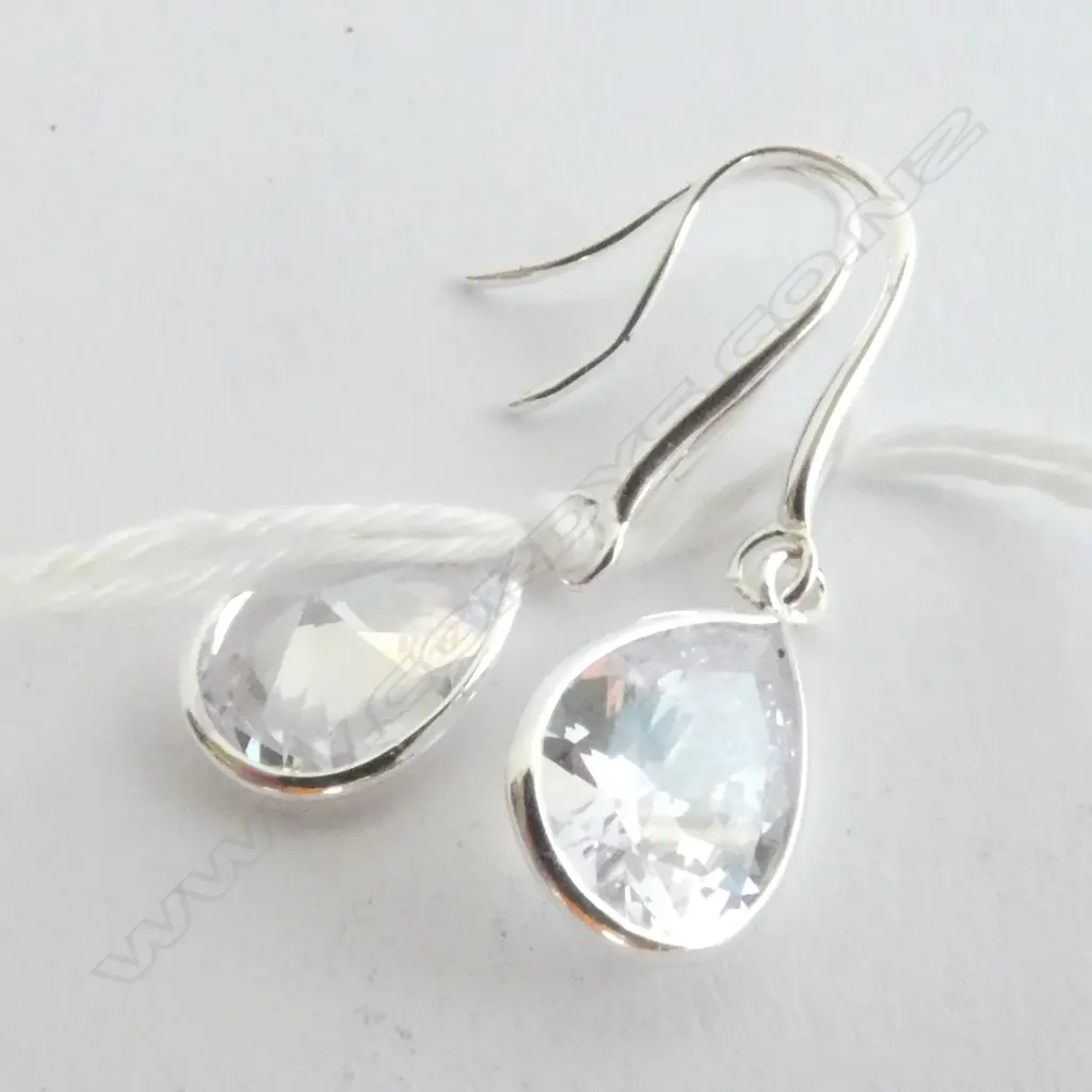 EARRINGS, STERLING SILVER, WHITE STONES, VERY ELEGANT Image 1++
