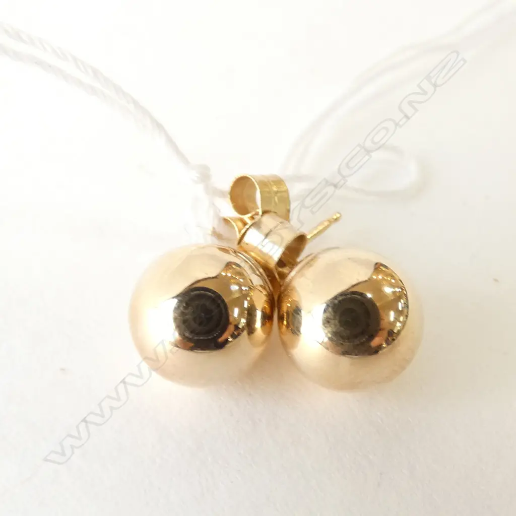 9ct GOLD BALL STUD EARRINGS Image 1++