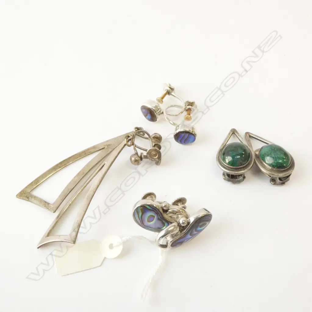 FOUR PAIRS SILVER EARRINGS INCLUDING PAUA Image 1++