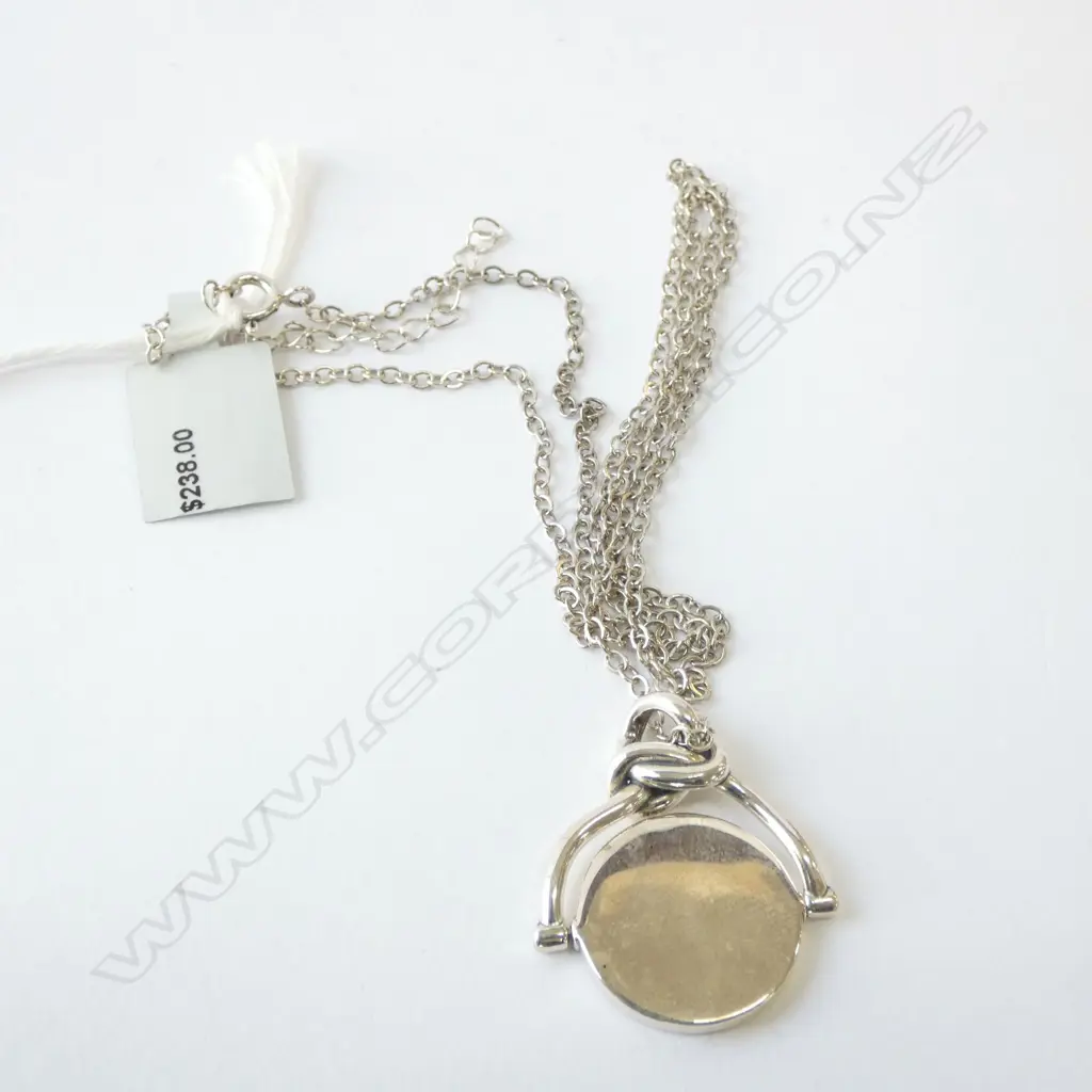 SILVER CHAIN NECKLACE WITH ROUND PENDANT 10 GRAMS Image 1++