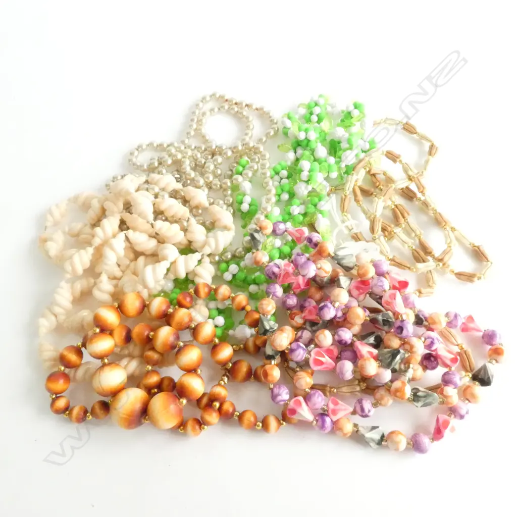 COSTUME JEWELLERY - 6 LONG NECKLACES Image 1++