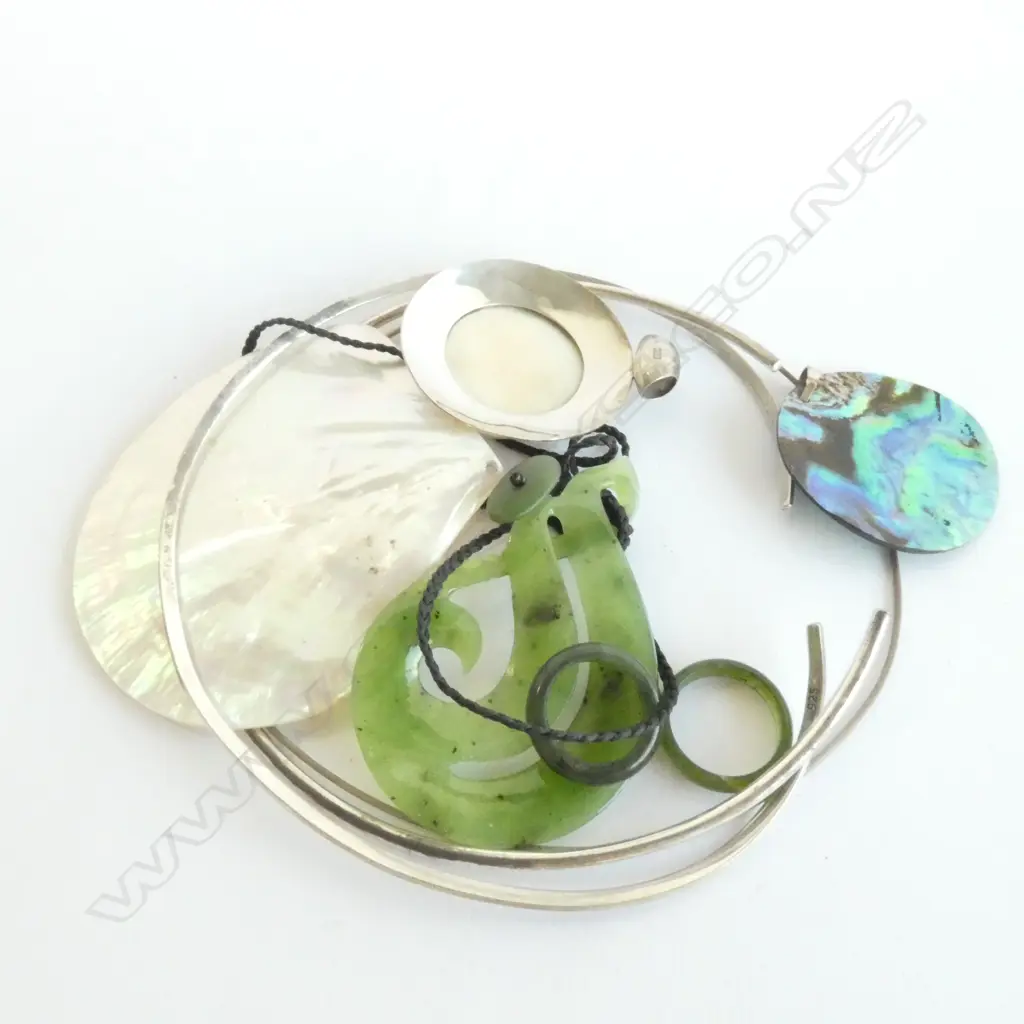 ASST. GREENSTONE & STG JEWELLERY  Image 1++