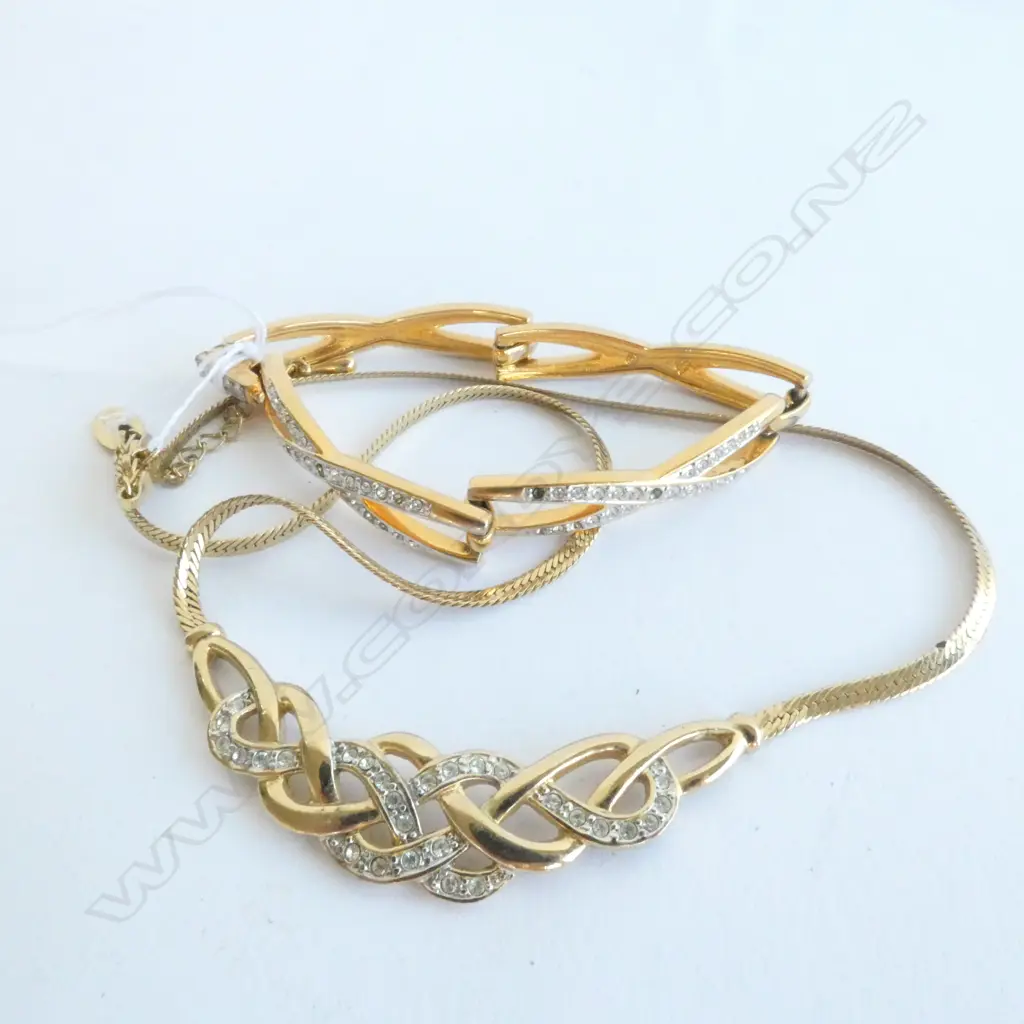 SWAROVSKI GOLD & CRYSTAL BRACELET & MANHATTAN NECKLACE Image 1++