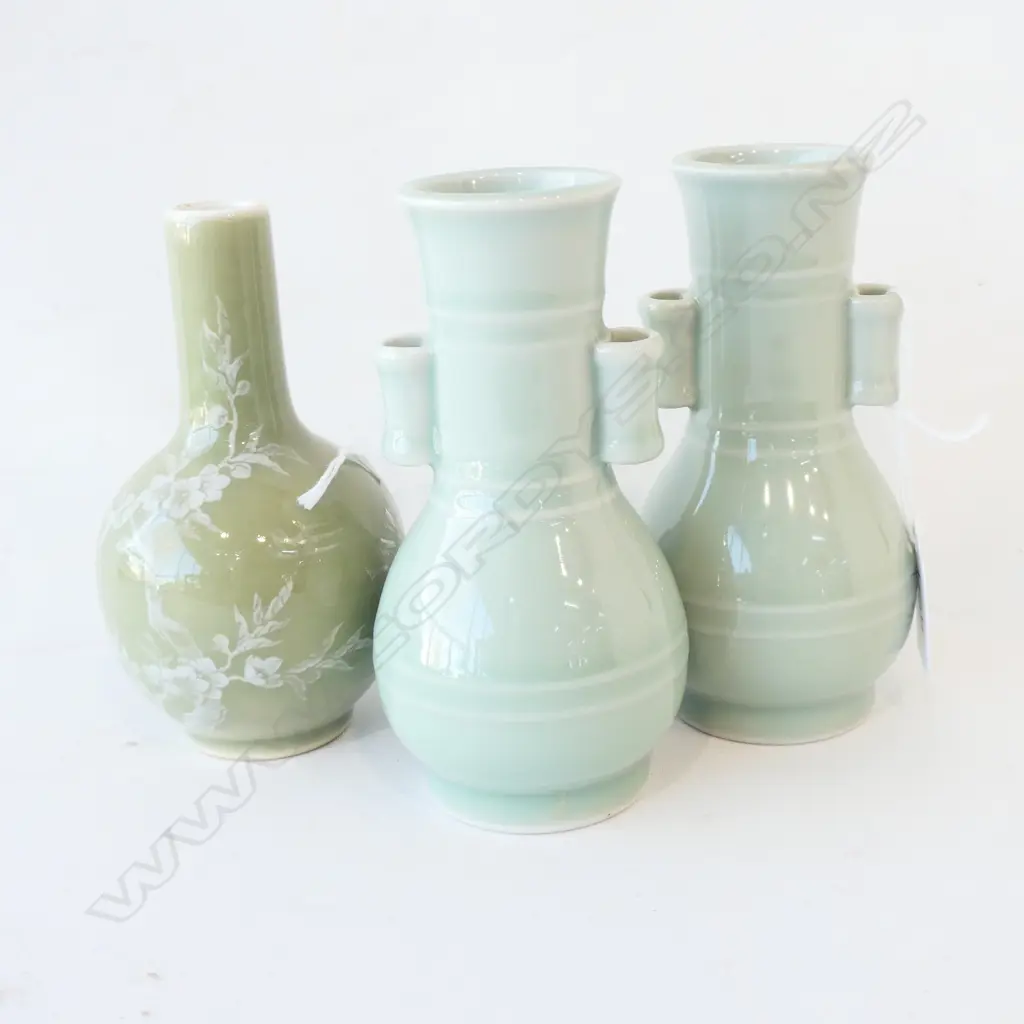 PR CELADON VASES H.  + 1 OTHER Image 1++