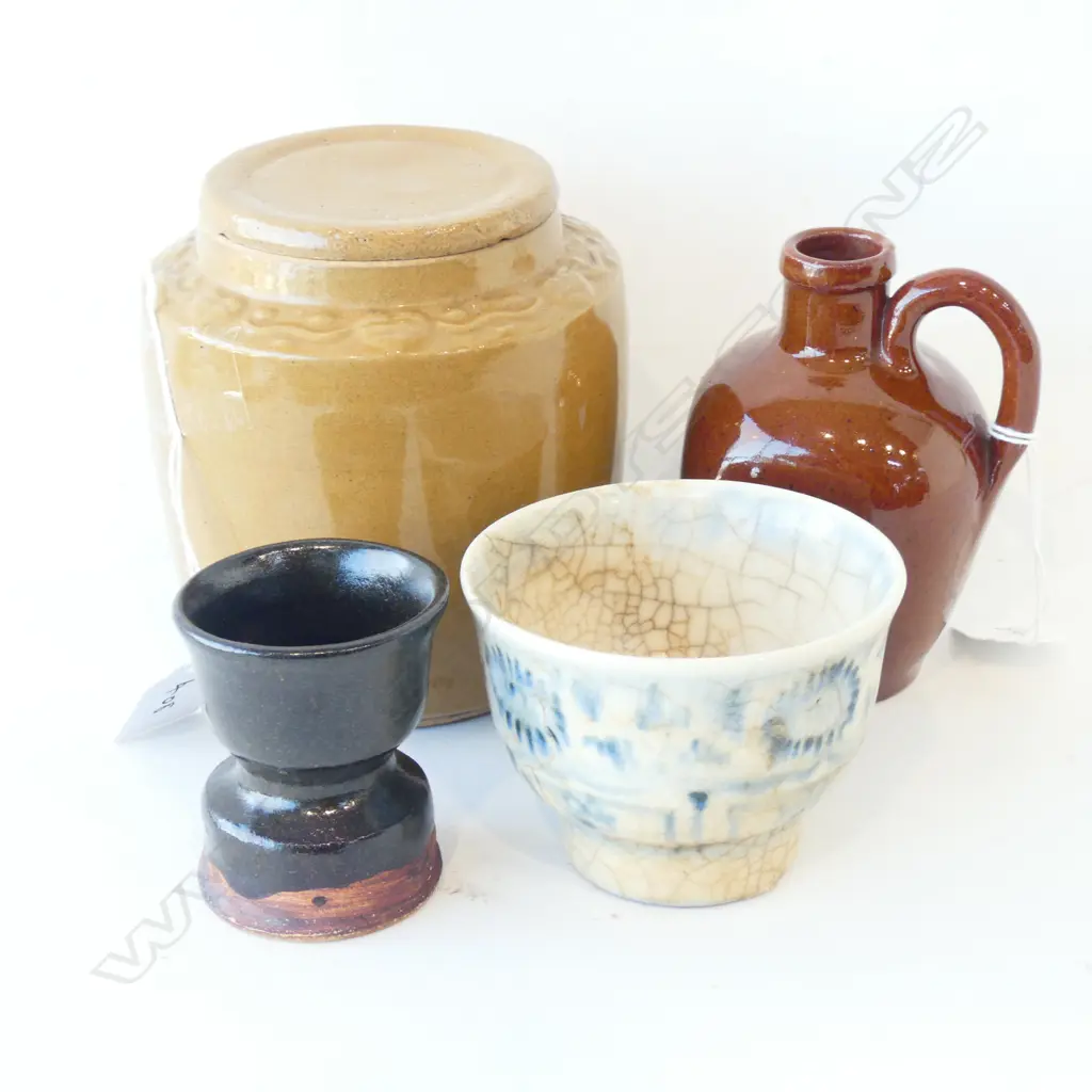 4 CHINESE CERAMIC PCES; GINGER JAR, 2 SMALL VESSELS, JUG Image 1++