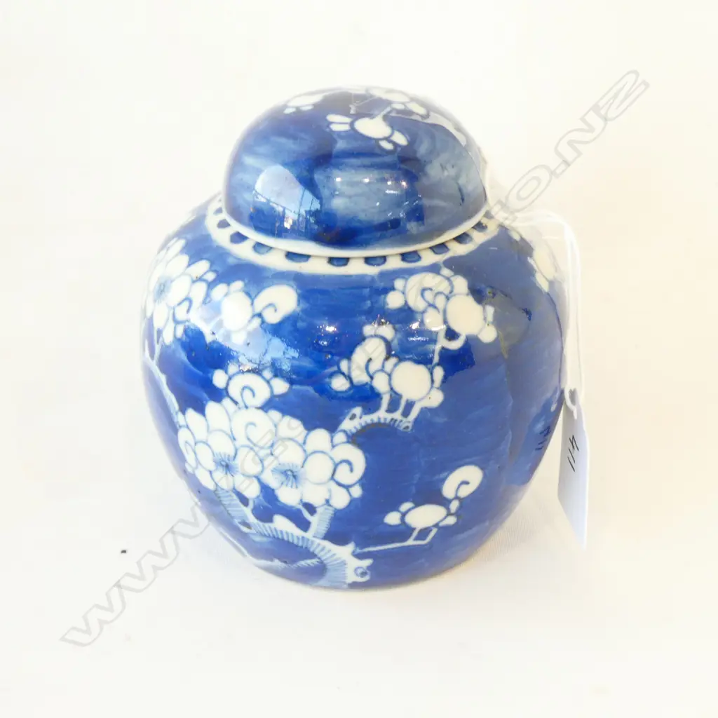 CHINESE PRUNUS DECORATED GINGER JAR MARKED KANGI PERIOD. LID A/4 H, 120MM Image 1++