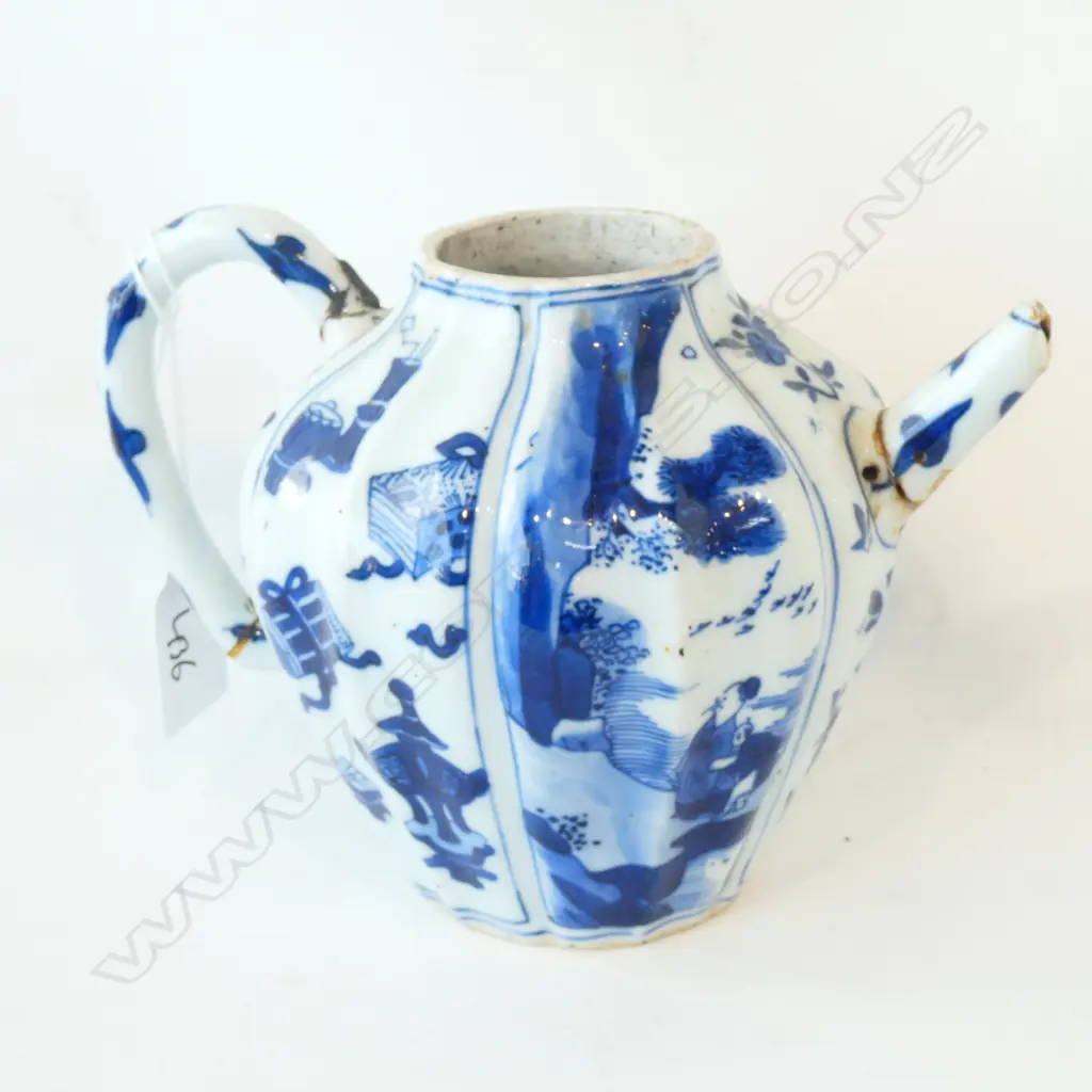 CHINESE NANKING B/W TEAPOT ANTIQUE WITH FAULTS Image 1++