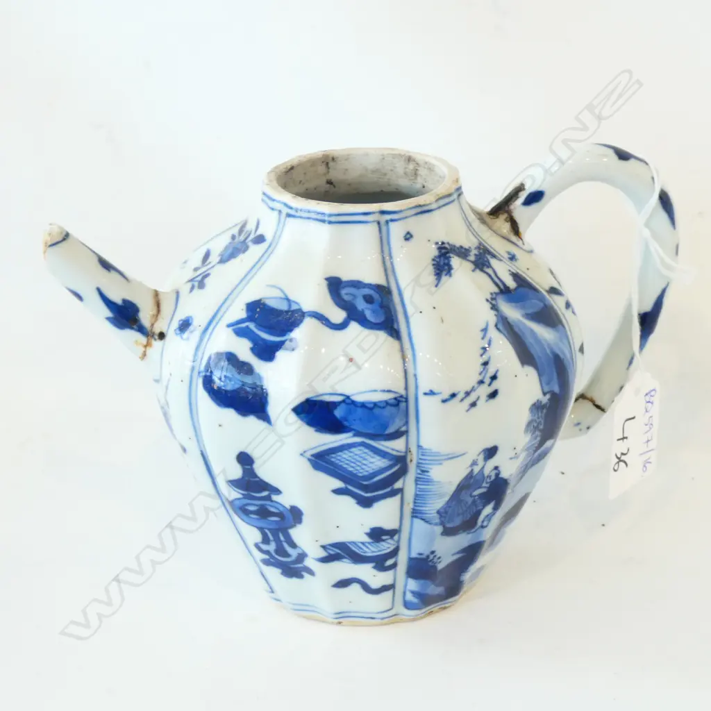 CHINESE NANKING B/W TEAPOT ANTIQUE WITH FAULTS Image 1++