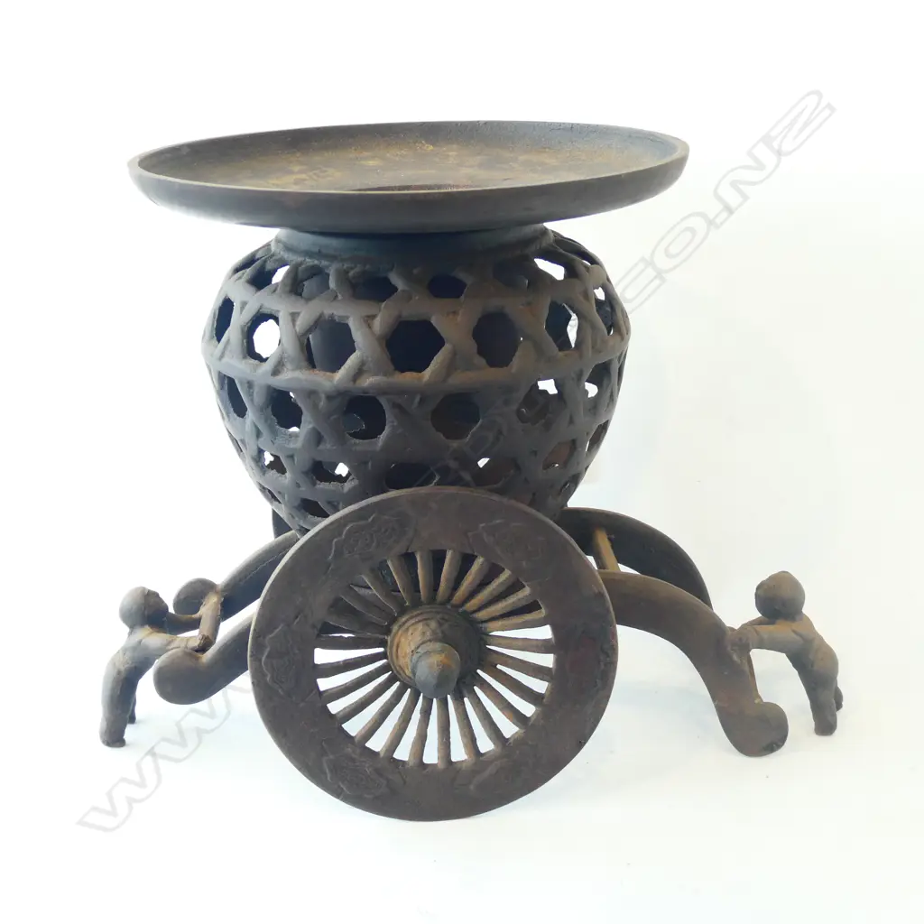 VINTAGE JAPANESE CAST IRON INCENSE BURNER H. 270MM Image 1++